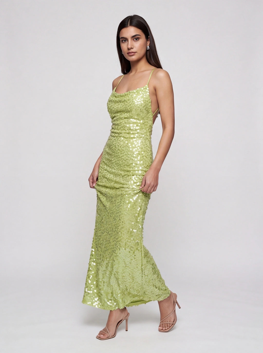 Robe de Soirée Longue Pailletée Dos Nu Élégante