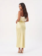 Robe de Soirée Longue à Plume Élégante