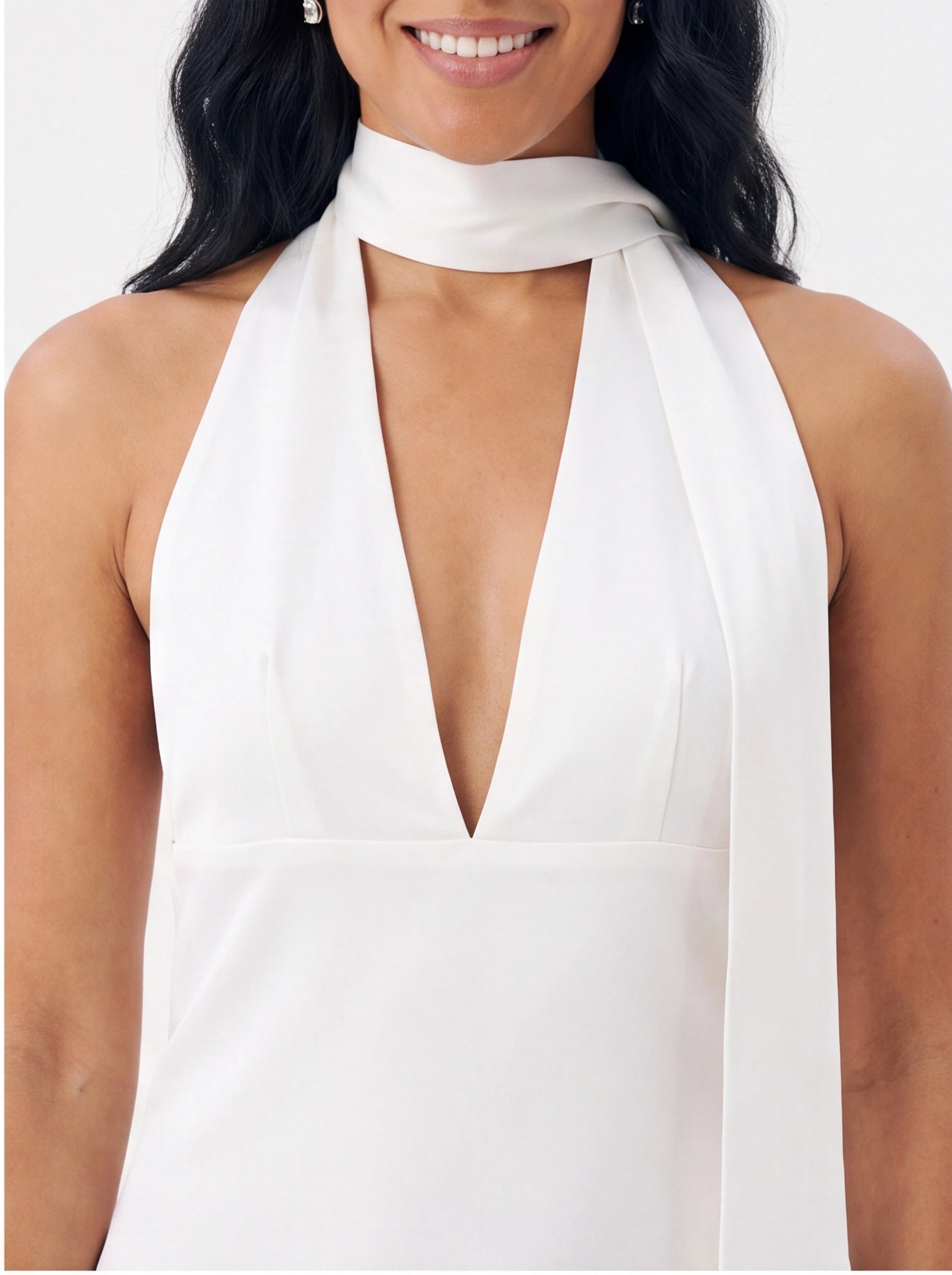 Mini Robe de Soirée Col V Dos Nu Chic