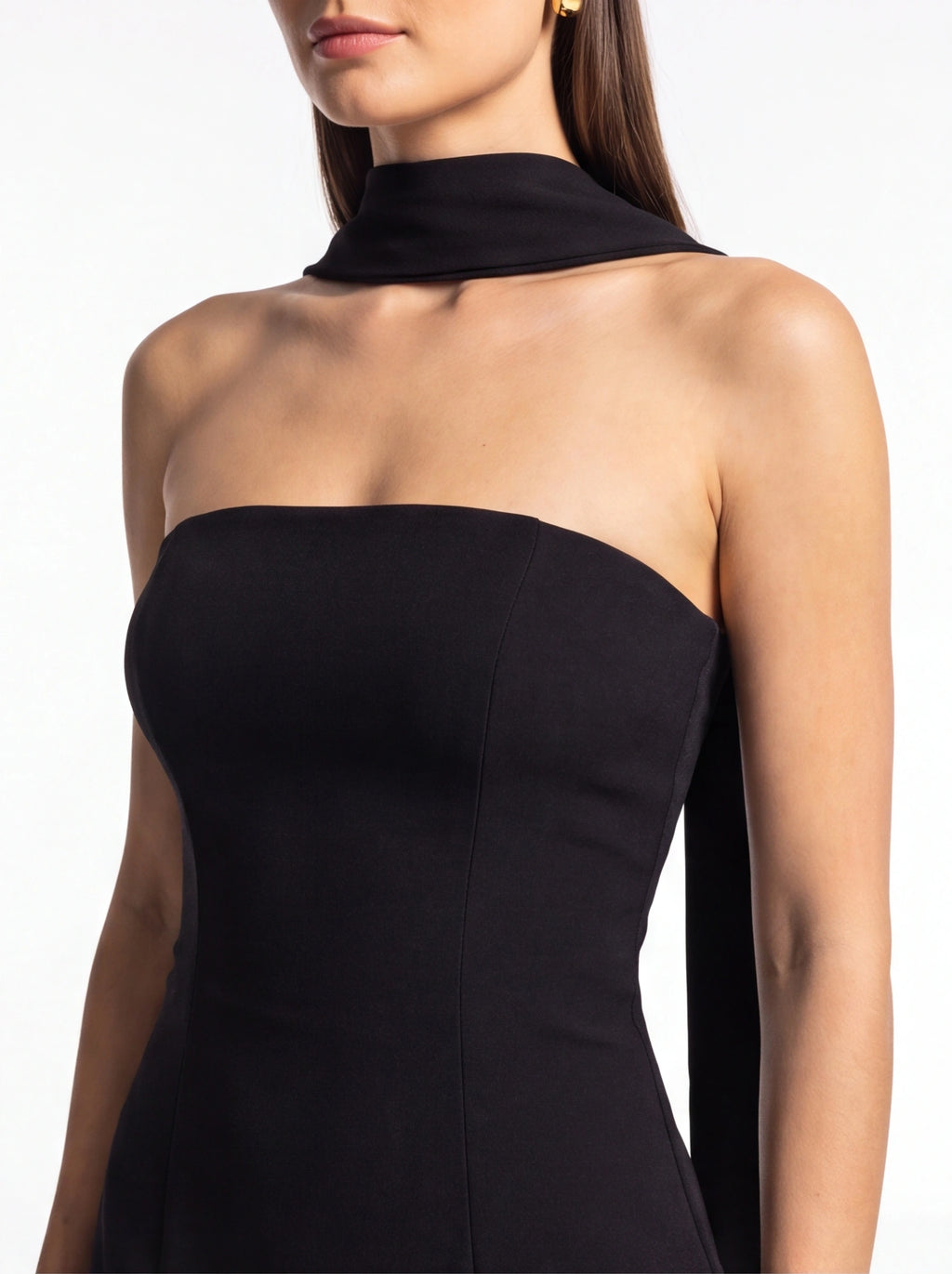 Robe de Soirée Col Licou Ruban Élégante