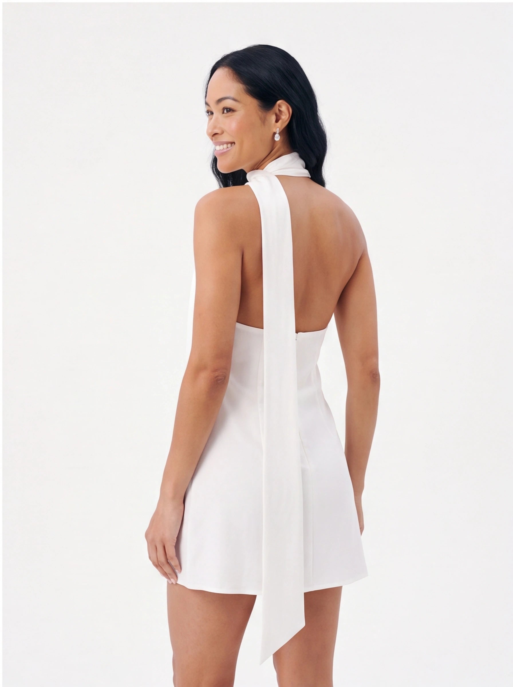 Mini Robe de Soirée Col V Dos Nu Chic